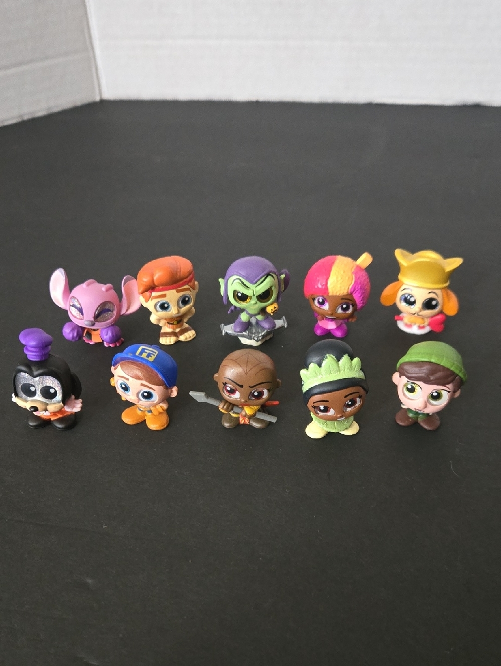 Disney Doorables Mixed Lot Of 10 Stitch Goofy +